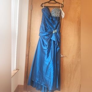 *NWT* Precious Formal Teal formal dress